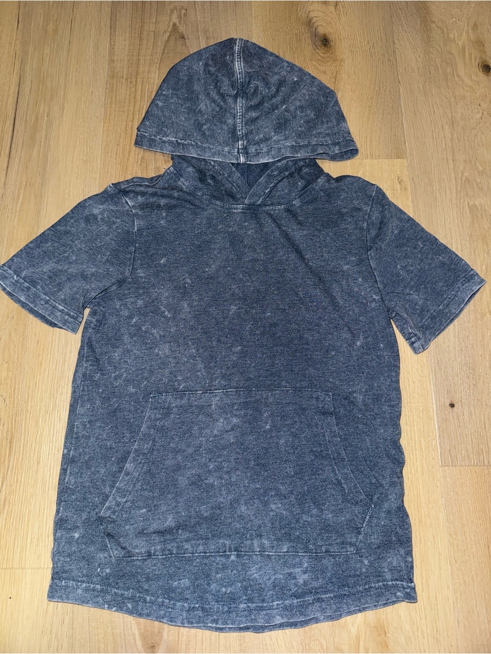 Boys Short-Sleeve Hooded Tee in Washed Blue